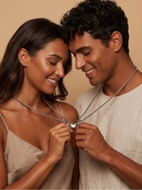 Silver Plated Magnetic Heart couple necklace 2pcs Stainless Steel unisex jewelry
